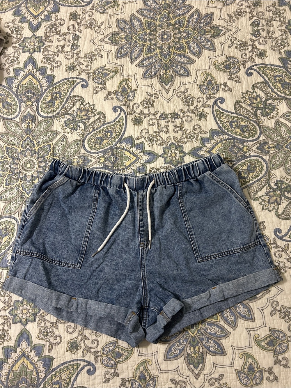 SHEIN Light Blue Elastic-Waist Denim Shorts